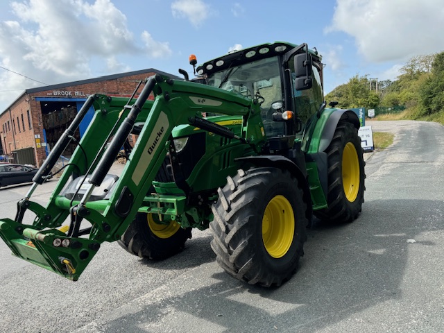 JOHN DEERE 6120R